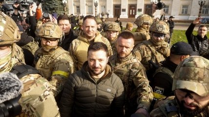 Зеленський відвідав звільнений Херсон (фото та відео)