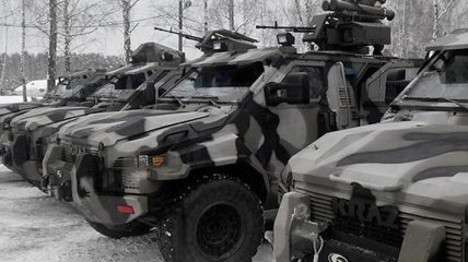 "Азов" получил бронеавтомобили, способные уничтожать танки и вертолеты