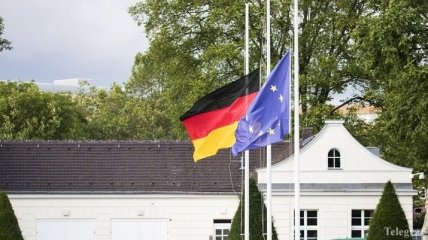 В ЕС и НАТО скорбят по поводу смерти Гельмута Коля