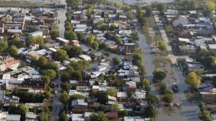 В Аргентине объявили трехдневный траур по жертвам наводнений