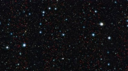 Астрономы нашли самые ранние гигантские галактики  