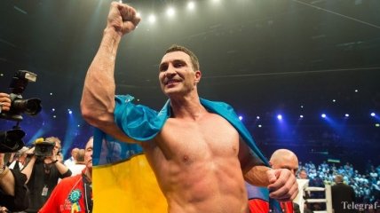 Промоутер: Кличко - входит в десятку лучших супертяжей в истории бокса