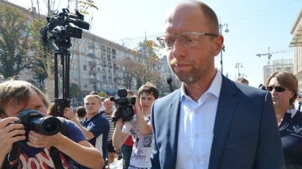 Яценюк: Вопрос Тимошенко должен быть решен до конца сентября 