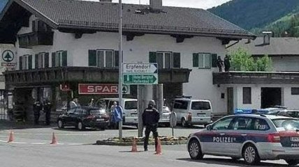В Австрии вооруженный мужчина захватил банк