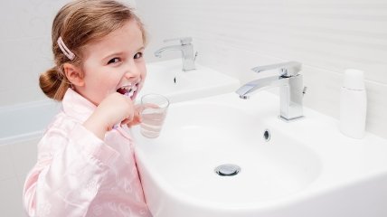 Зубная паста и щетка: как выбрать