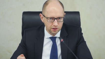 Яценюк призвал провести кадровые чистки в силовых ведомствах