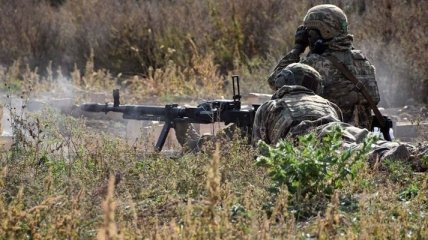 На Донбассе боевики семь раз обстреляли позиции украинских военных