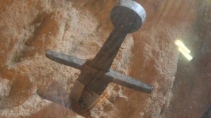 В Италии нашли легендарный меч Короля Артура