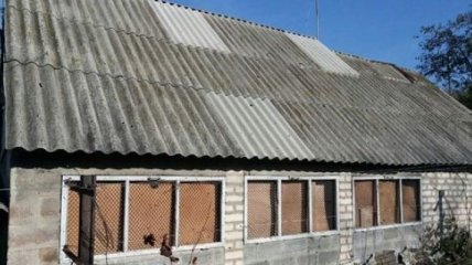 Снаряд боевиков повредил дом в Авдеевке