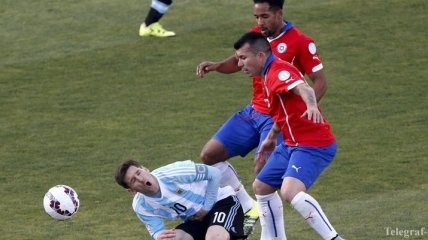 Чилийские фанаты ударили Месси