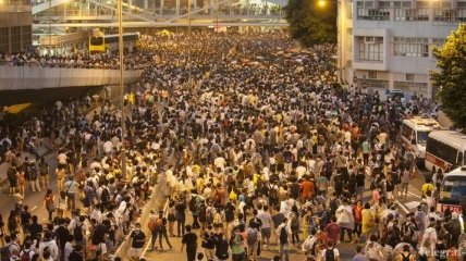 Ряды протестующих в Гонконге пополнились