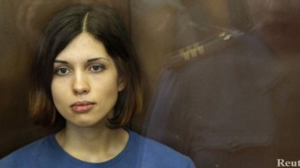 Участница группы Pussy Riot доставлена в суд для рассмотрения жалобы