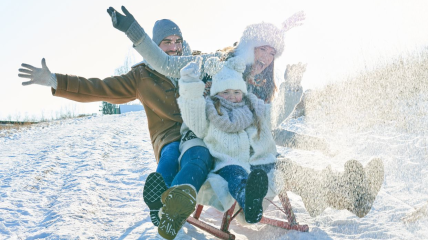 Зимние игры для детей на улице: 17 бесценных идей