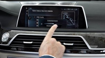 BMW X5 и X6 получат новые сенсорные дисплеи
