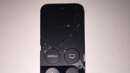 Пульт для новой Apple TV может легко разбиться при падении