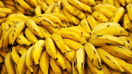 Медики сообщили, кому противопоказано есть бананы