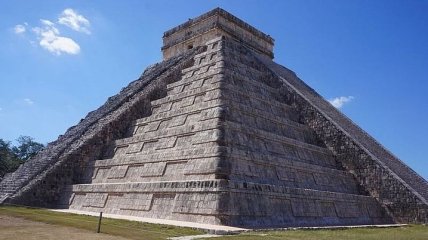 В Мексике археологи обнаружили тоннель под древним храмом