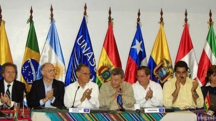 UNASUR поддержал Эквадор по делу Ассанжа