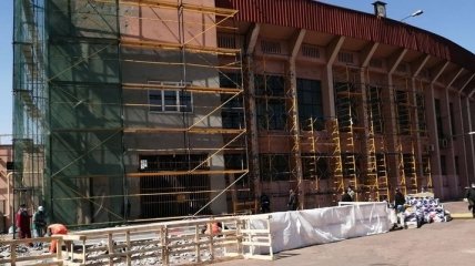 В Кривом Роге начали реконструкцию стадиона "Металлург" (Фото)