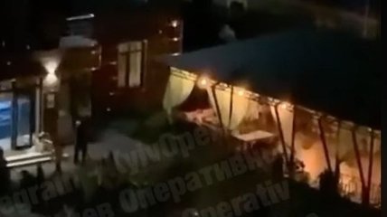 В ресторане Киева произошла массовая драка: видео 