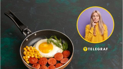 Сковорідка з продуктами