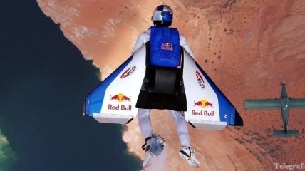 Австрийский парашютист собирается развить сверхзвуковую скорость
