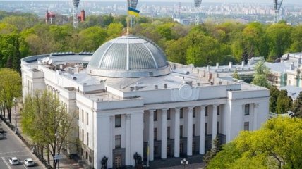 Судьба "Урядового курьера": Комитет Рады провел заседание