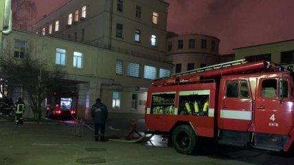 В Киеве горела больница, больных эвакуировали 
