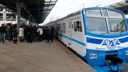 УЗ внедряет новый формат движения пригородных поездов в час пик