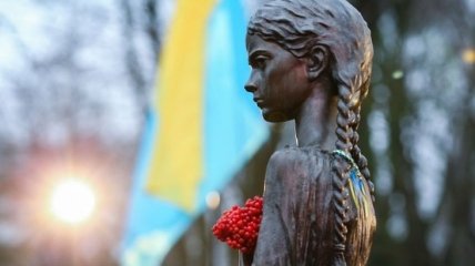 Порошенко хочет, чтобы Россия признала Голодомор геноцидом украинцев  