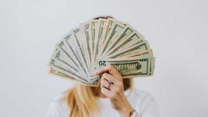 Как привлечь в дом деньги по Ванге