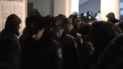 Правоохранители в Ровно призвали граждан не нарушать правопорядок