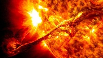 Мощнейшая вспышка на солнце за последние 12 лет 