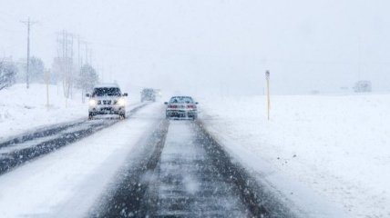Снег, гололед и ветер: украинцев предупреждают об ухудшении погоды