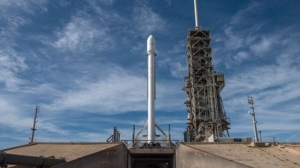 Секретный спутник, запущенный ракетой Falcon 9 не вышел на связь
