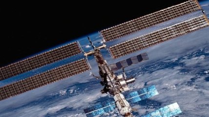 Астронавты проведут внеплановый выход в открытый космос (Видео)