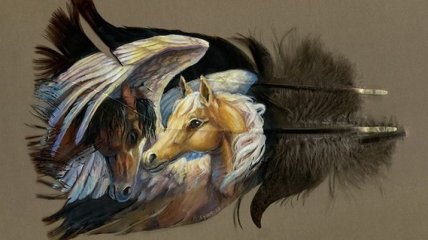 Завораживающие рисунки на перьях от Бренды Лионс (Фото)