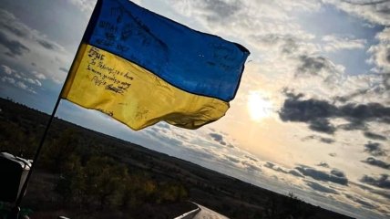 Український прапор підіймають в дедалі більшій кількості місць Херсонської області