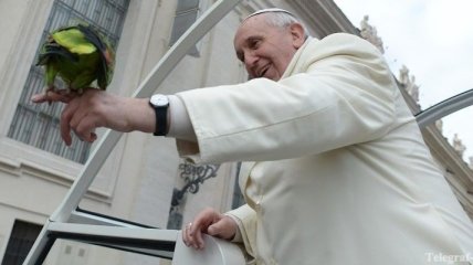 Папский твиттер на латыни собрал более 200 тысяч подписчиков