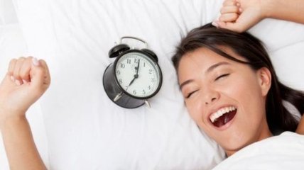Ученые рассказали, как быстро и легко проснуться