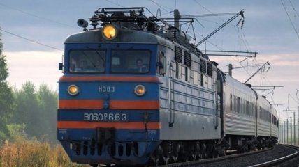 "Укрзализныця" заявляет, что не возит грузы в ОРЛО