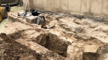 Археологи нашли фундамент древней церкви во Львове 