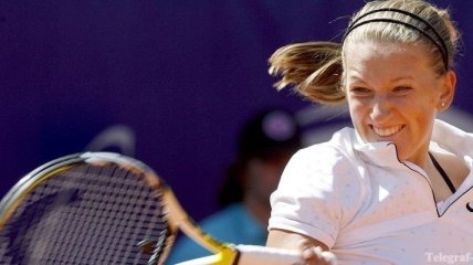Азаренка пробилась в полуфинал теннисного турнира