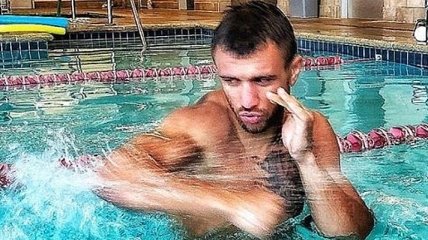 "Ломаченко не должен весить больше 62,6 кг": тренер Ригондо указал на ограничения