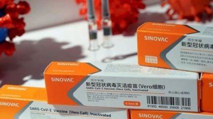 "Кардинально меняет правила игры": в Чили провели новое исследование вакцины от коронавируса Sinovac 