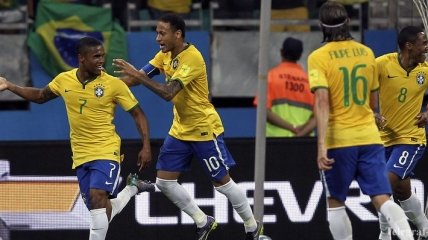 Дуглас Коста помог сборной Бразилии разгромить Перу (Видео)