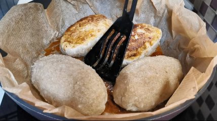 Смаження котлет на пергаменті