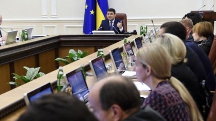 Правительство уволило заместителей министров финансов Буцу и Марченко