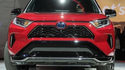 Toyota RAV4 получит уникальную версию для бездорожья