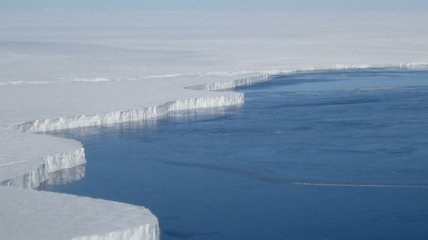 С чем связано быстрое повышение уровня воды вокруг Антарктиды?